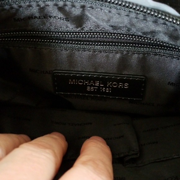 Michael Kors Kent Mens Camo Nylon Crossbody bag - Picture 5 of 7